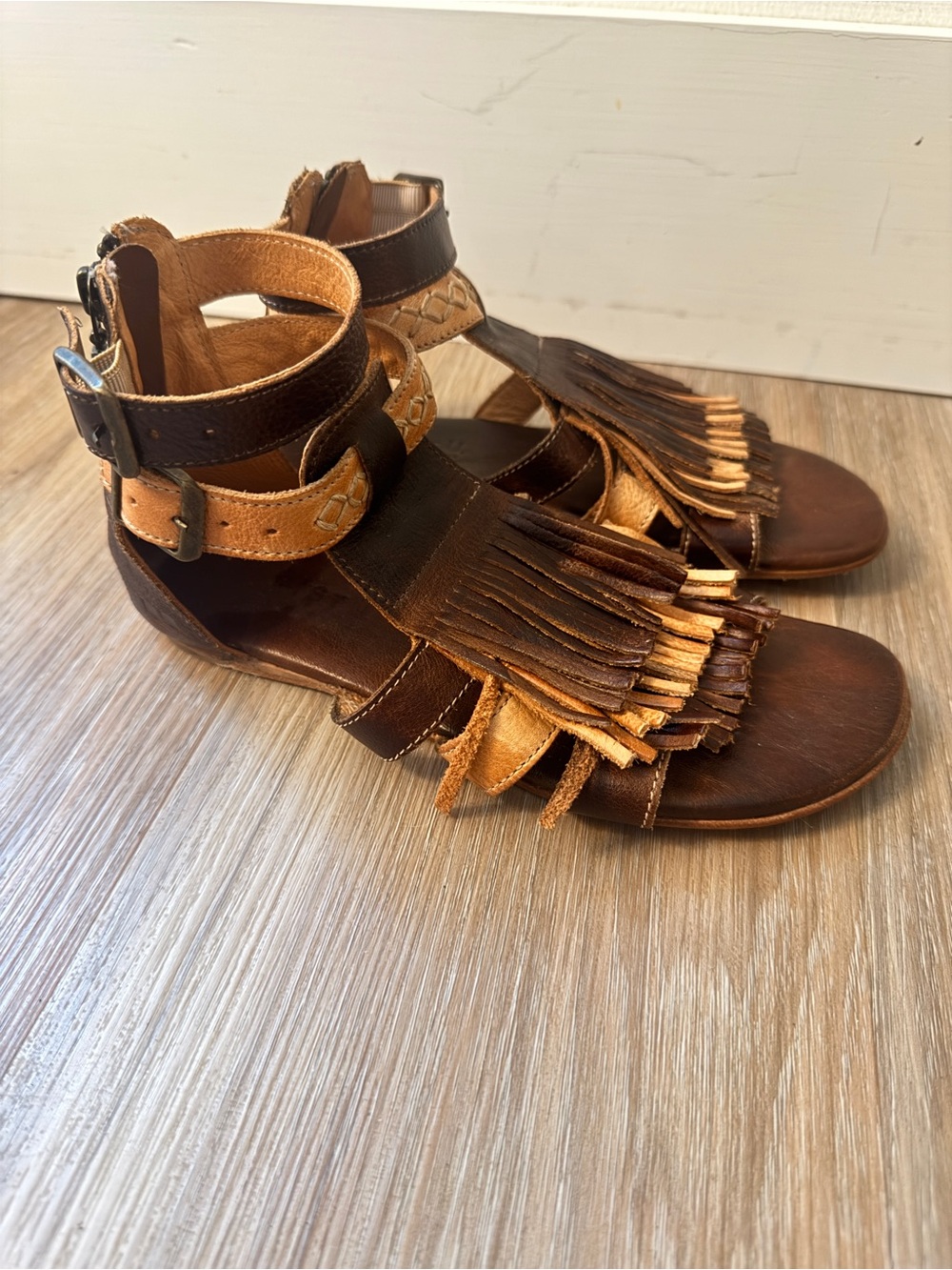 Bed Stu Alena Women’s 6 Brown Leather Fringe Strappy Buckle Ankle Sandals Boho